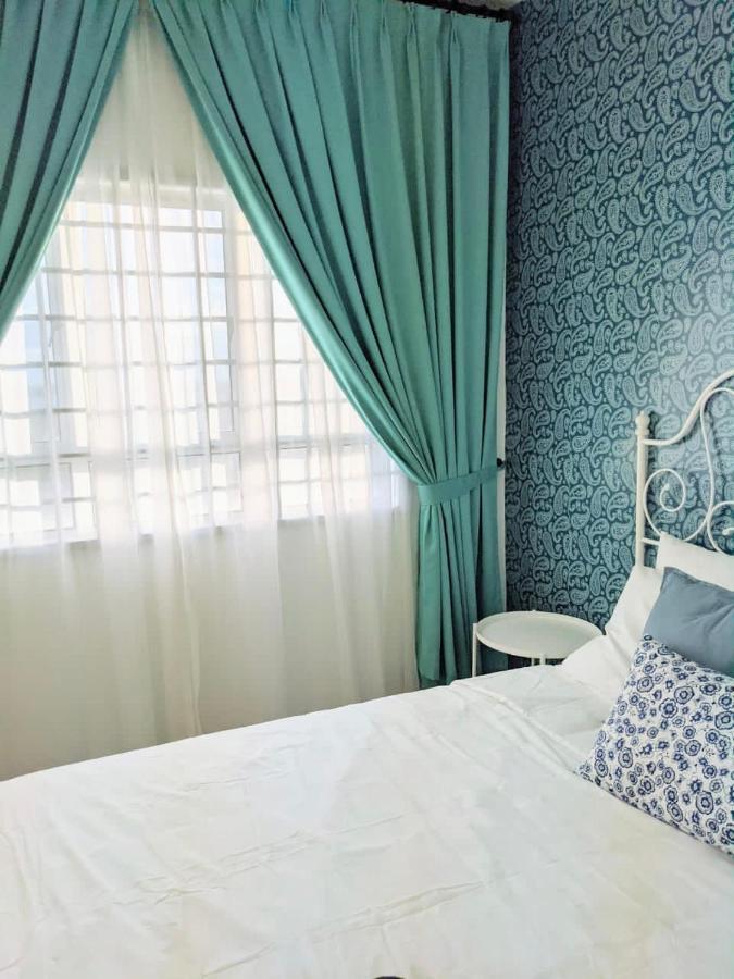 קואלה טרנגאנו Looking For... A Staycation מראה חיצוני תמונה